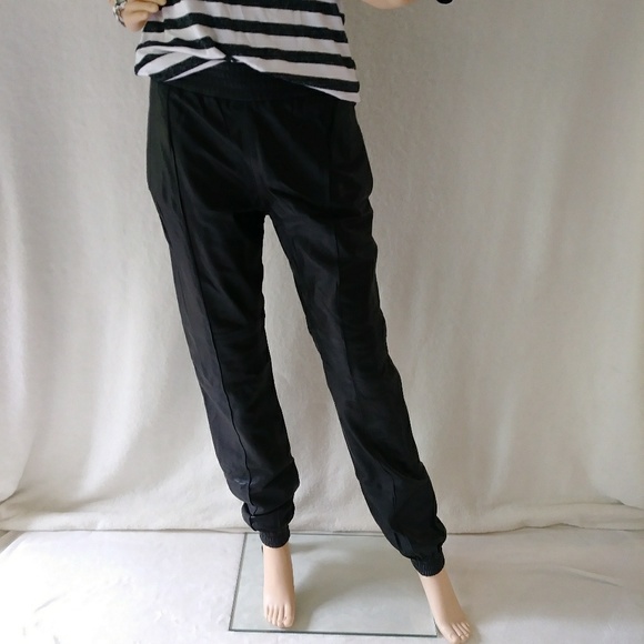 SALE! JOSEPH Sz M Sexy Black Leather Joggers Pants - Picture 3 of 8